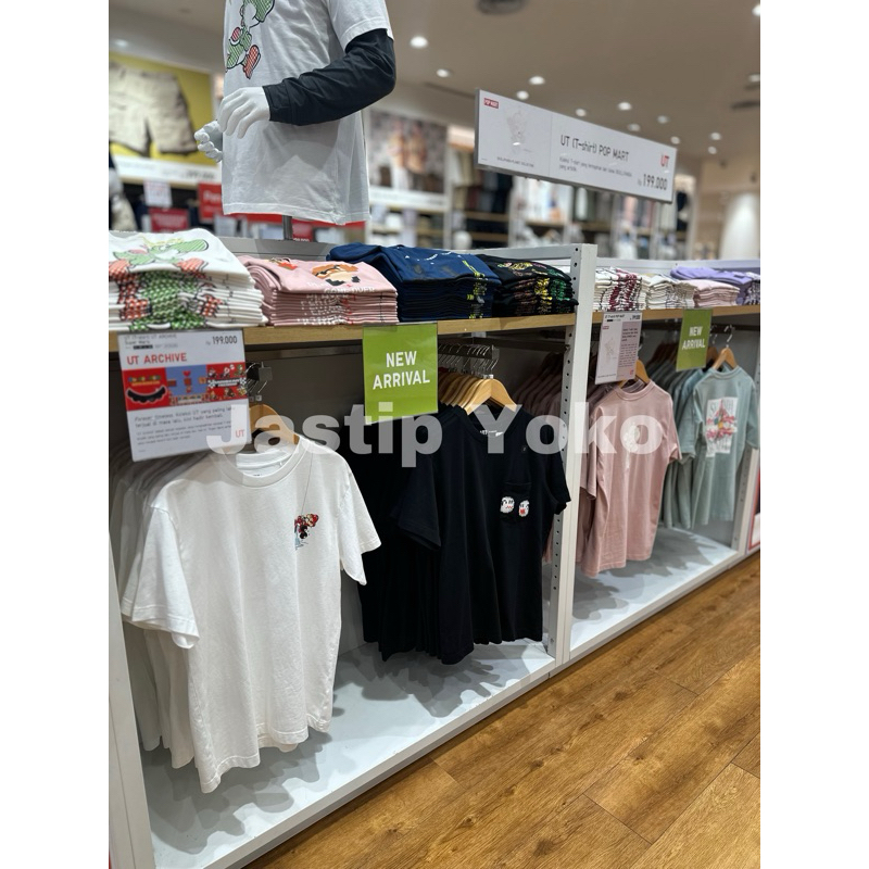 SALE UT Archive Super Mario Lengan Pendek UNIQLO