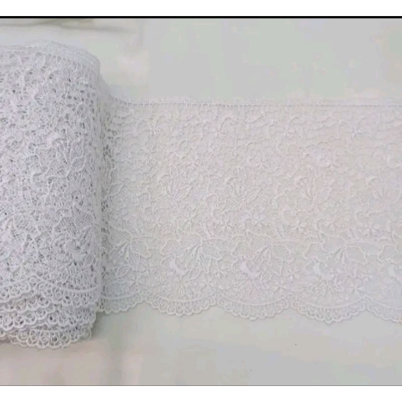 Renda bordir Lebar 20cm/Renda mukena,baju kebaya dress dll.( harga per 45cm)