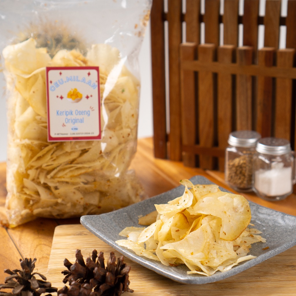 

Keripik Singkong Oseng Bumbu Original Ceu.Milaan 250gr Kripik Oseng Bumbu Bawang Asin Gurih - Cemilan Snack Makanan Ringan