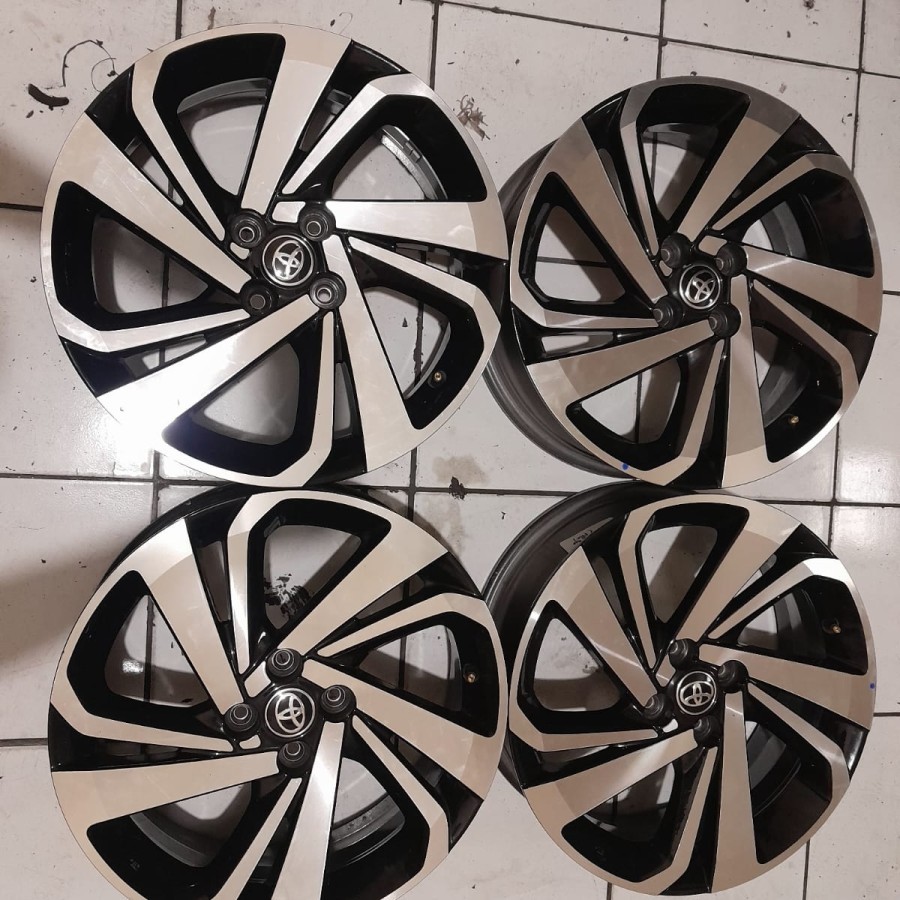 VELG TOYOTA RAIZE R17 VELG BEKAS COPOTAN R17 PCD 4X100