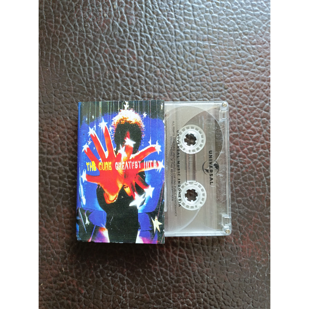 Kaset pita the cure greatest hits