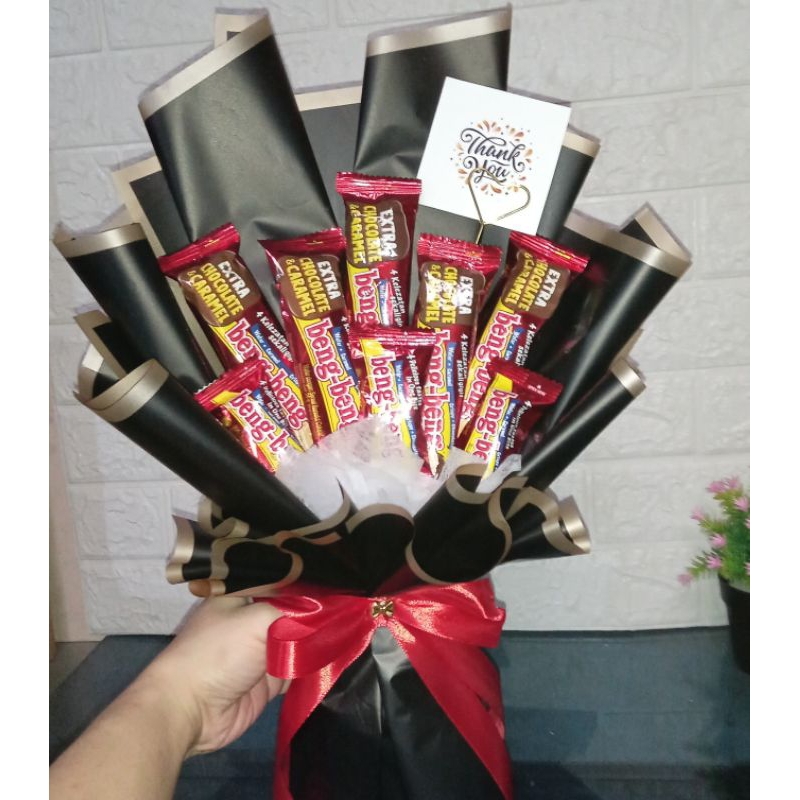 

Buket bouquet coklat Beng Beng (bs custom isian) Buket bouquet wisuda, graduation, birthday, anniversary