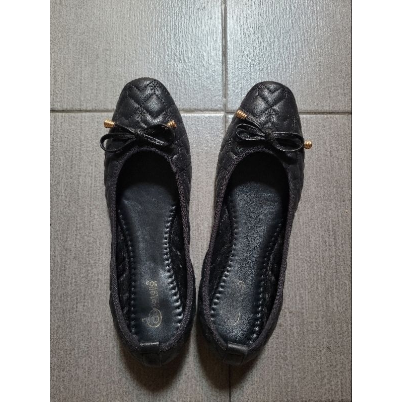 Preloved Flat Shoes Donatello Size 40