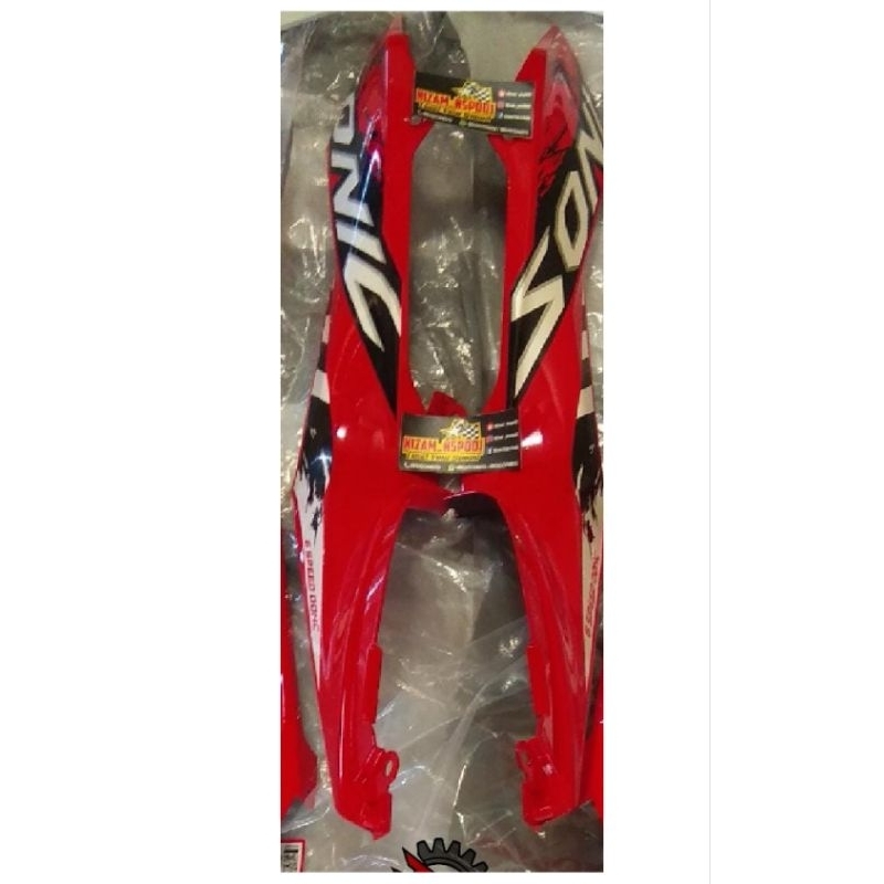 COVER BODY SAYAP ATAS KIRI KANAN +STIKER HONDA SONIC 150R WARNA MERAH ORIGINAL AHM