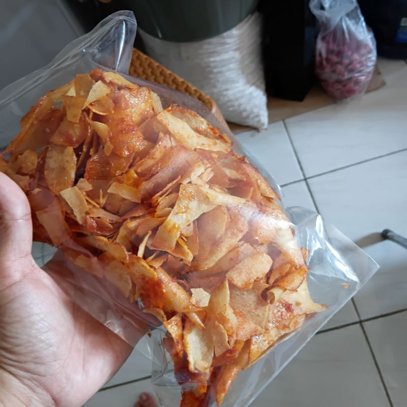 

Keripik singkong balado bumbu merah