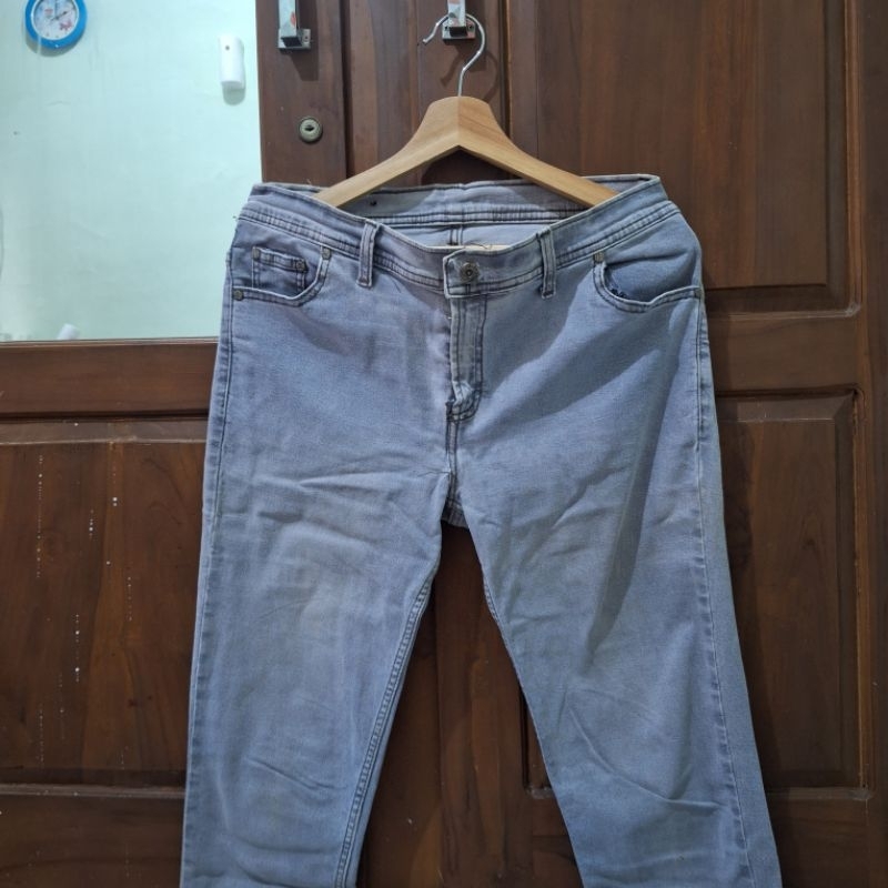 PRELOVED MURAH Celana Pakaian Bawahan Cewek Wanita Perempuan Bekas Pernah Dipakai Warna Light Grey A