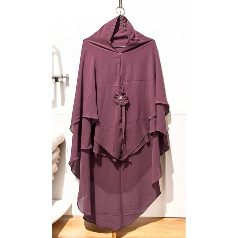 Kerudung Hijab 2 Layer Ceruty Babydoll Ungu Lilac Syar’i Assadat Scraft | PRELOVED HIJAB