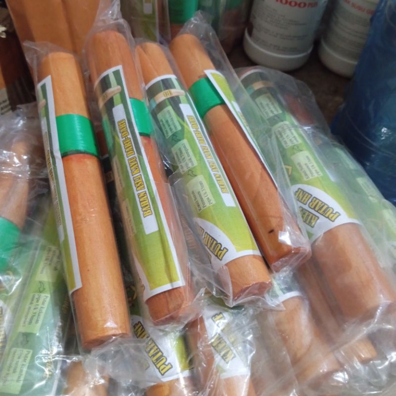 klem putar pipa egrek sawit 33mm-38mm terbuat dari kayu daru daru.