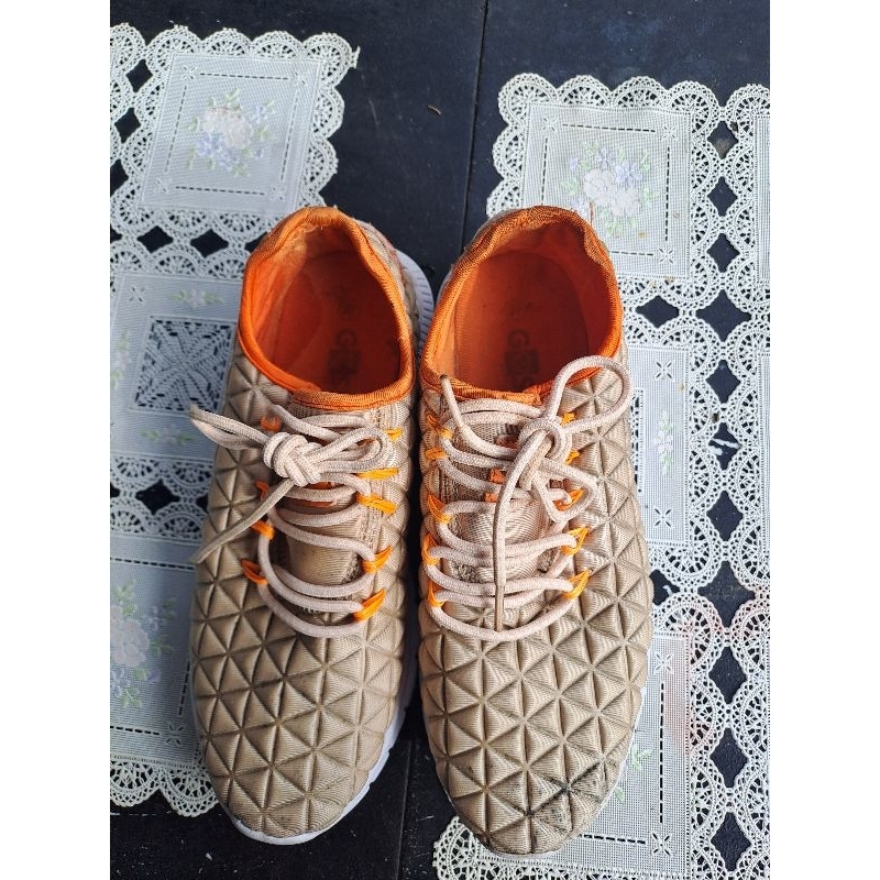 Preloved sepatu gosh