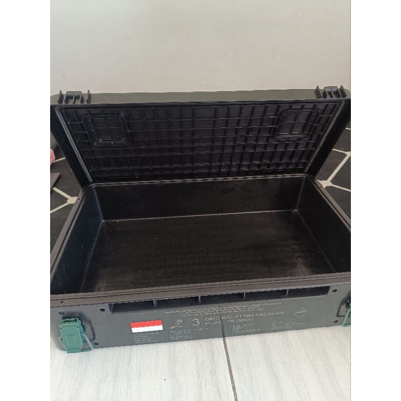 Box Pekas Panjang Pt pindad (langkah)