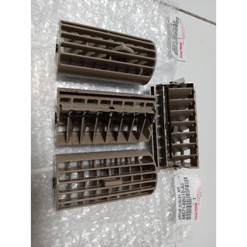 Kisi-kisi ac kijang kapsul 2003-2004 WARNA CREAM/ Kisi-kisi ac blower belakang kijang kapsul lgx kri