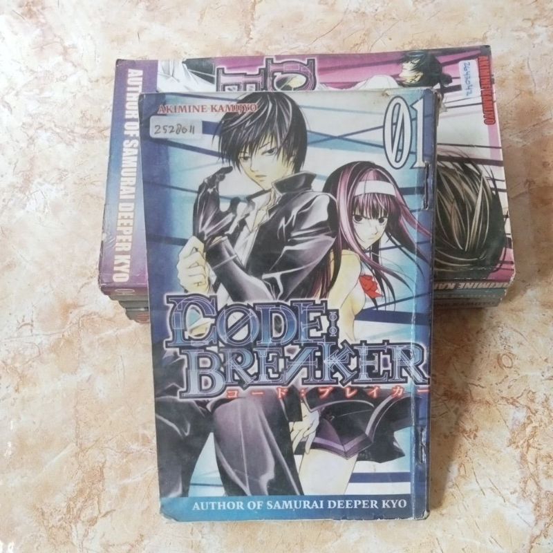 Buku komik bekas murah CODE BREAKER