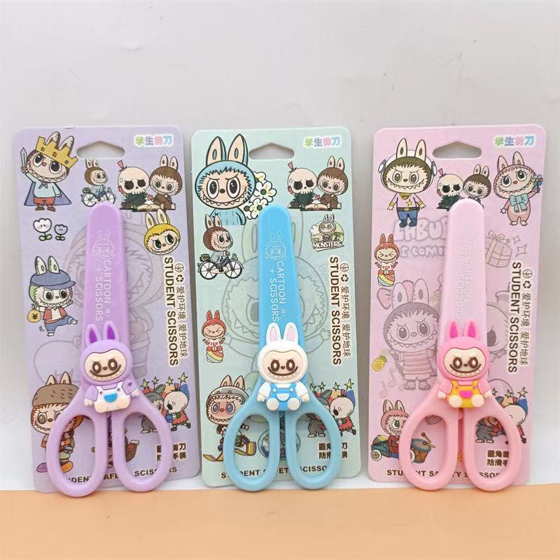 

Gunting Kecil Aesthetic Ada Tutup Gunting Kertas Scissor Momo Labubu Capybara Kapibara