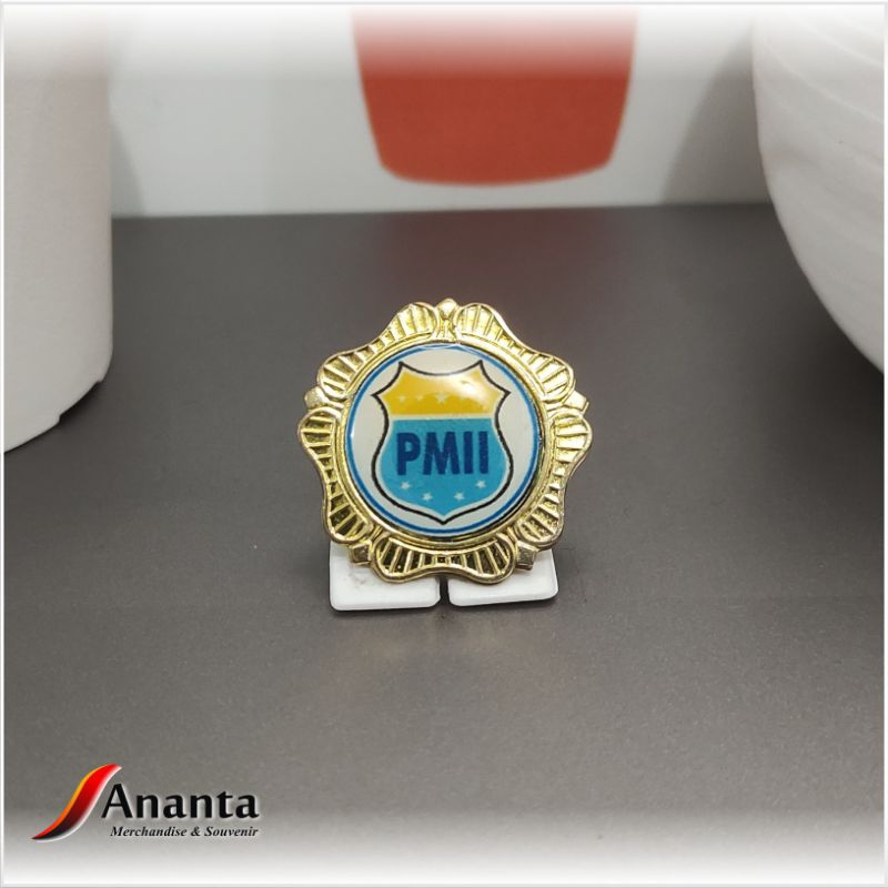 Pin PMII model kembang