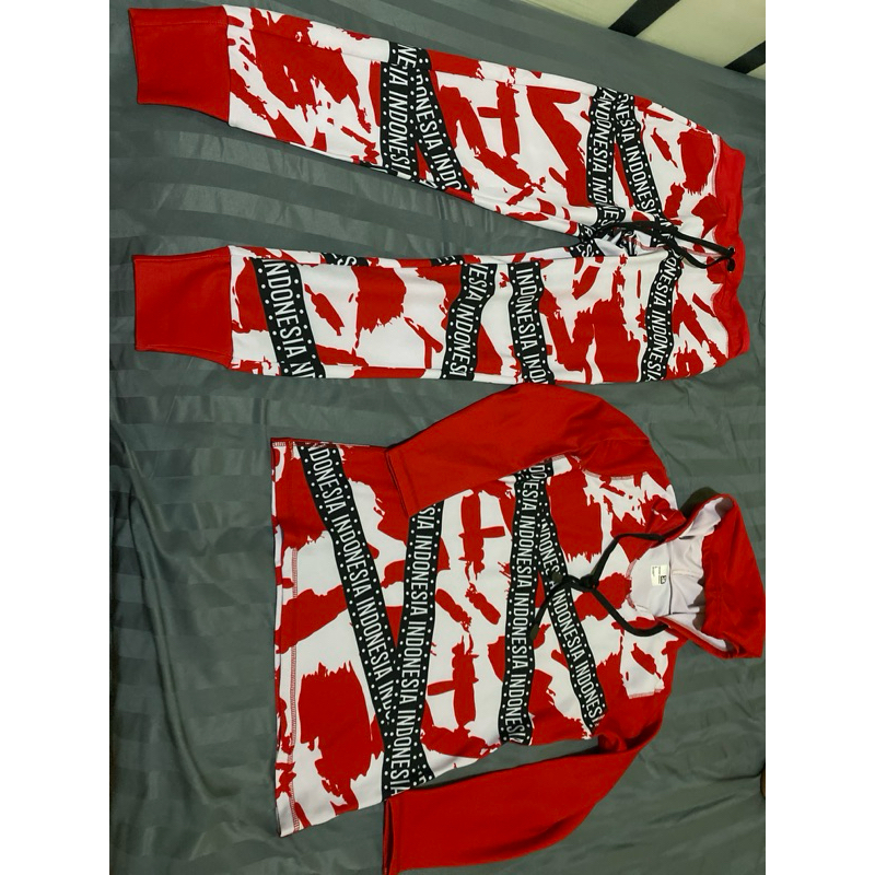 baju senam preloved sxb atasan size L joger pant size M