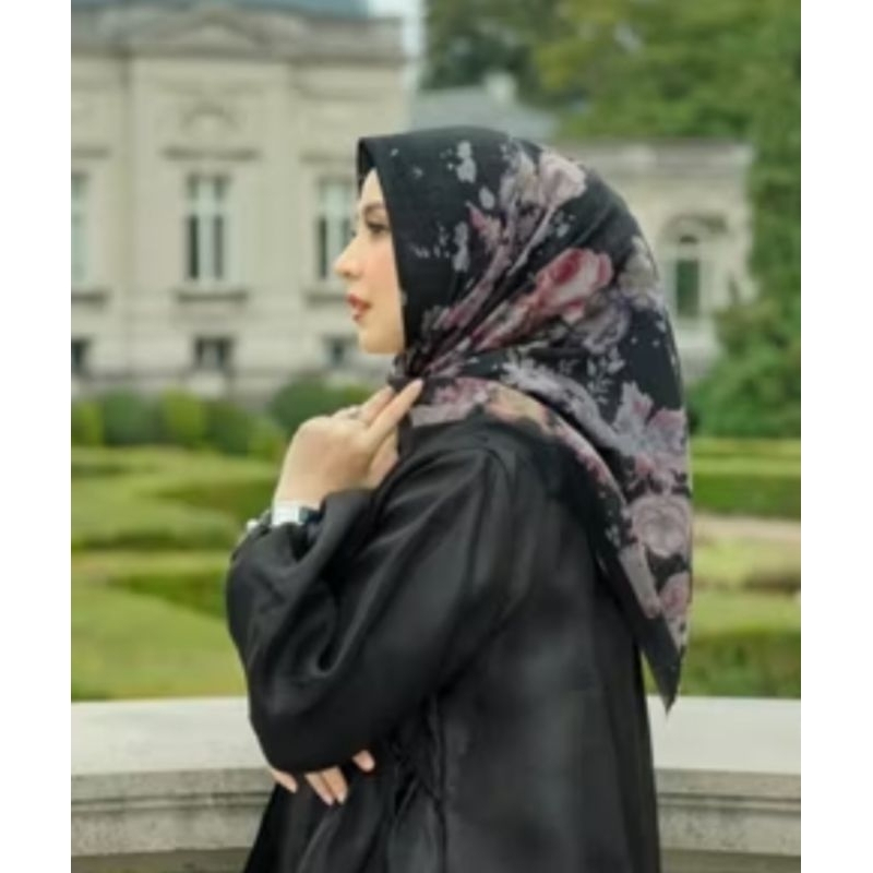 buttonscarves blume series in jet set