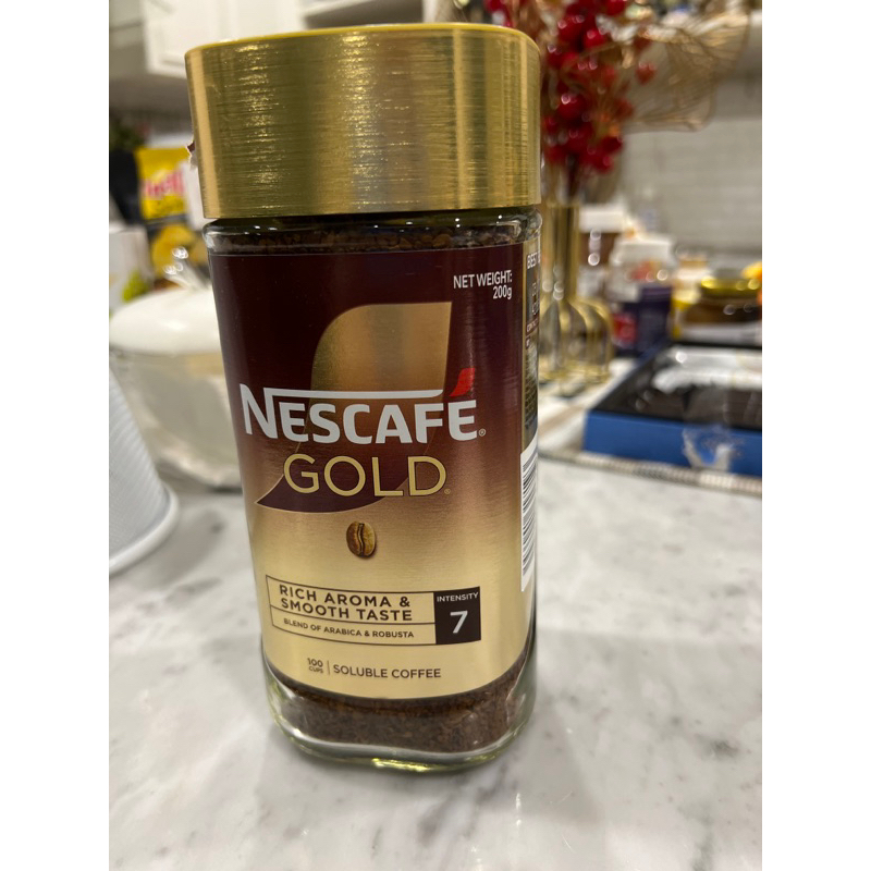 

Nescafe gold blend of arabica dan robusta bisa untuk 100cups