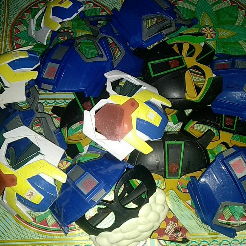 macam2 topeng transformers dan saun the seep second/bekas kondisi sesuai poto