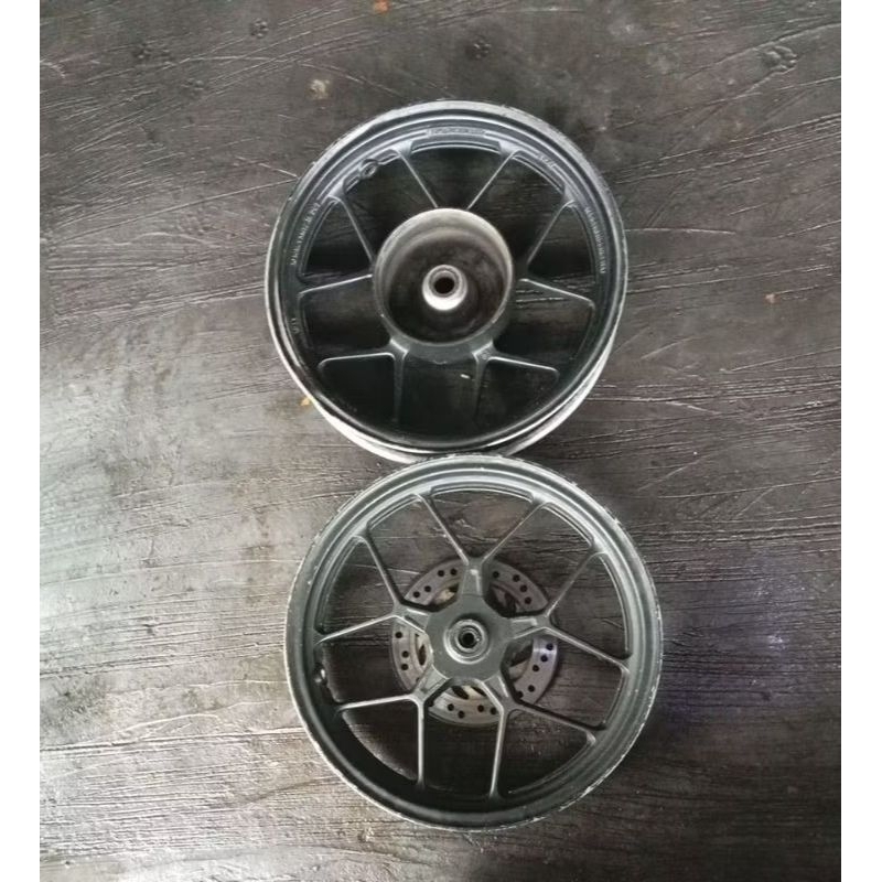 velg/pelek depan belakang Honda Vario 150 LED PNP Vario 125 LED barang bekas original copotan