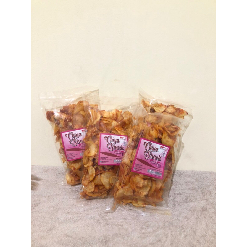 

Kripik Pedas Manis Daun Jeruk | Kripik singkong | berat 200gr|Kripik gurih bikin nagih