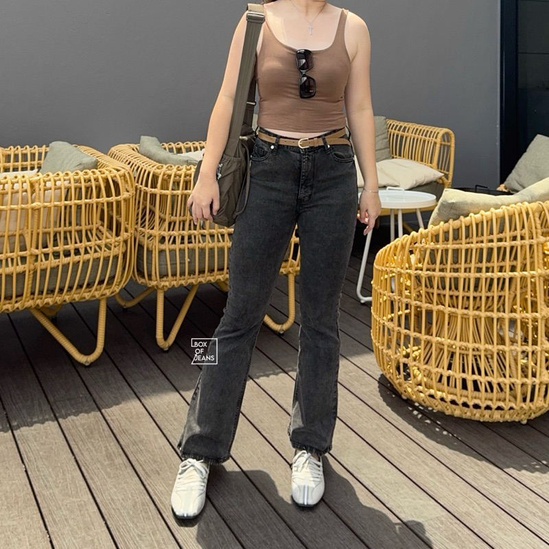 Boxofjeans - HW Flared / Cutbray Jeans - SNOW BLACK (FREE BELT)