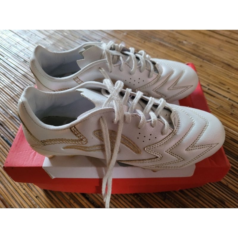 Sepatu Bola Original SPECS BEPE Shaman2 PRO bekas seperti baru (38)
