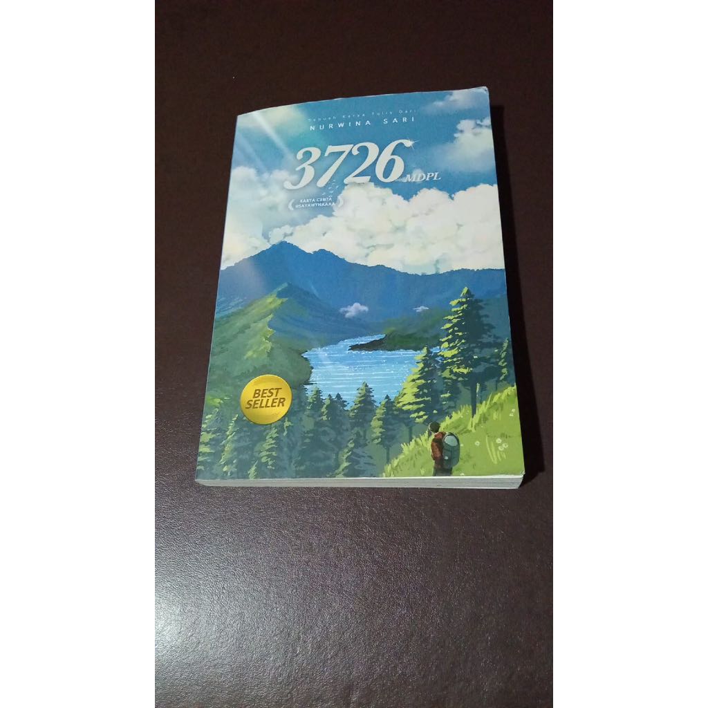 Buku Novel Bekas (Orisinal) Nurwina Sari "3726 MDPL" - Ada Tanda Tangan Penulis.