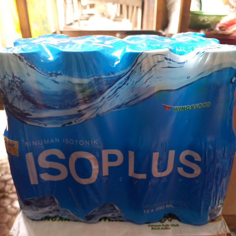 

minuman isotonik isi 12btl