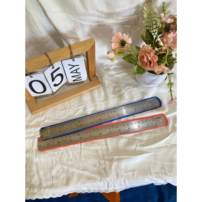 

penggaris besi 30cm