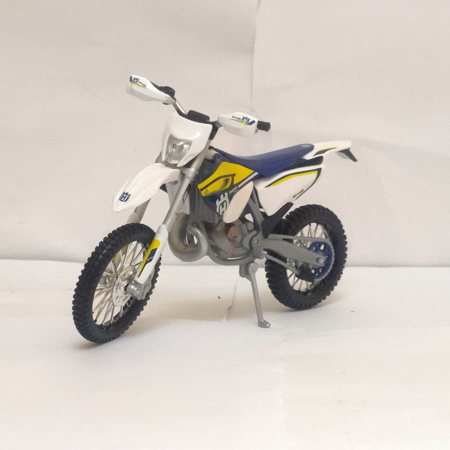 Diecast Motor Trail Husqvarna FE 501 Maisto skala 12 harga murah