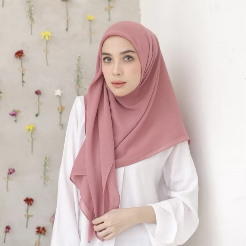 Hijab Segiempat Bella Square Dusty pink bella square dusty pink