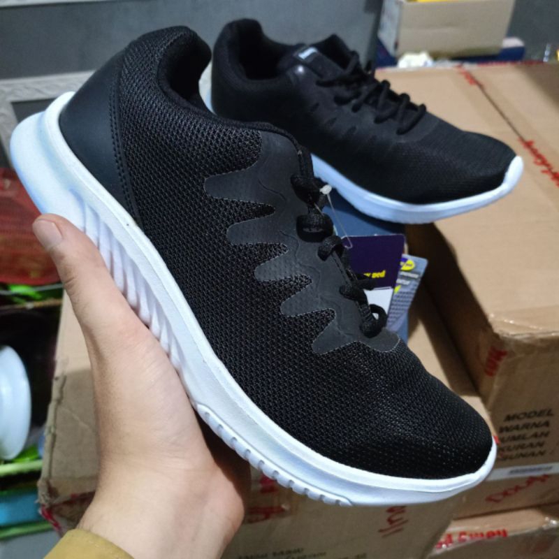 sepatu snekaers pria homyped vagabond sepatu sekolah anak sma tali original branded