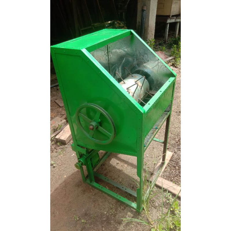 mesin perontok padi mini multifungsi,dilengkapi dengan blower hisap