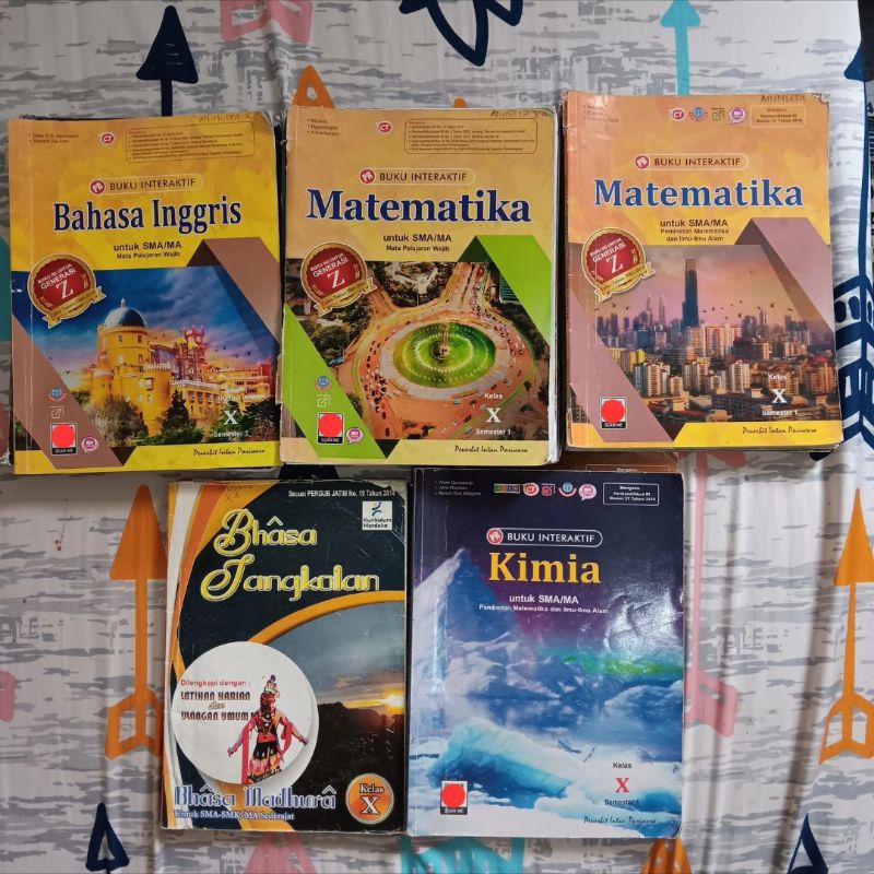 (PRELOVED) Buku LKS Intan Pariwara (Bahasa Inggris, Matematika Wajib, Matematika Peminatan, Kimia), 