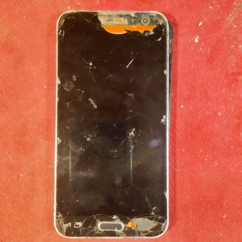 Samsung J3 2016 Ram 1.5GB internal 8GB Matot