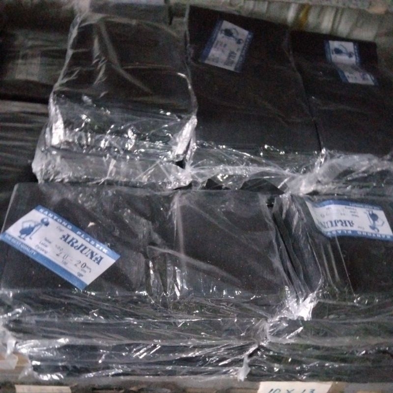 Polybag 20x20 hitam