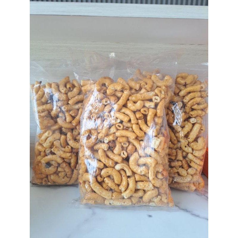 

SNACK DAN CEMILAN MAKARONI RUJAK