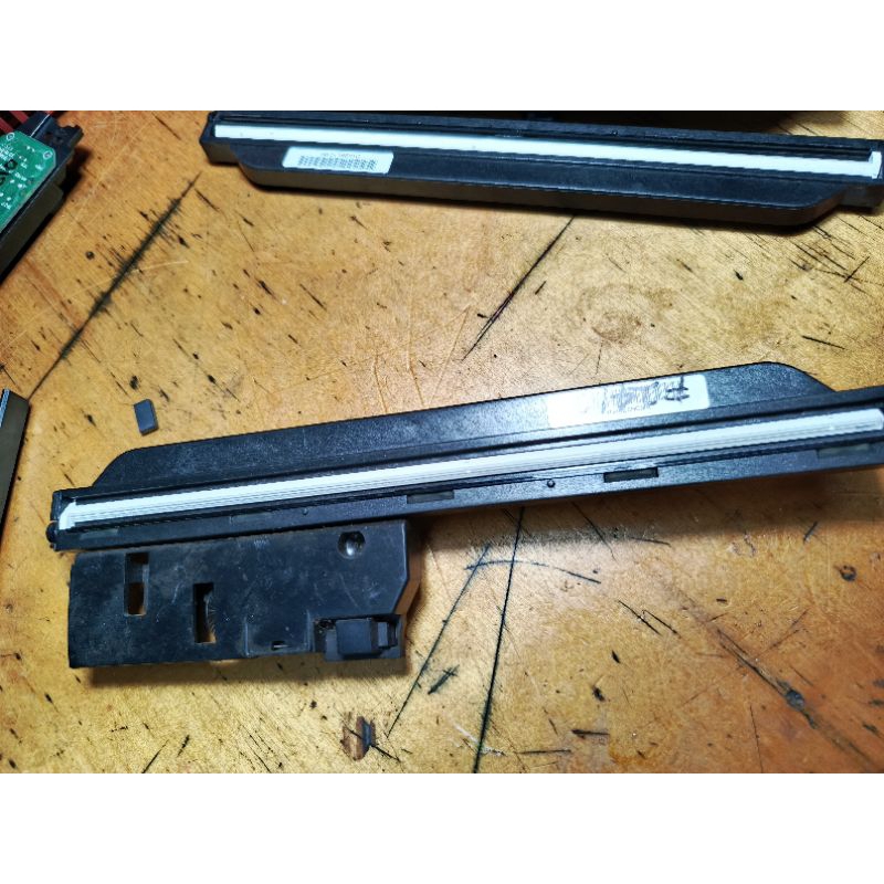 lampu scanner hp deskjet f2410