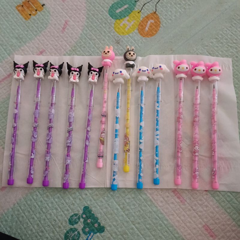 

pensil susun karakter 3D sanrio