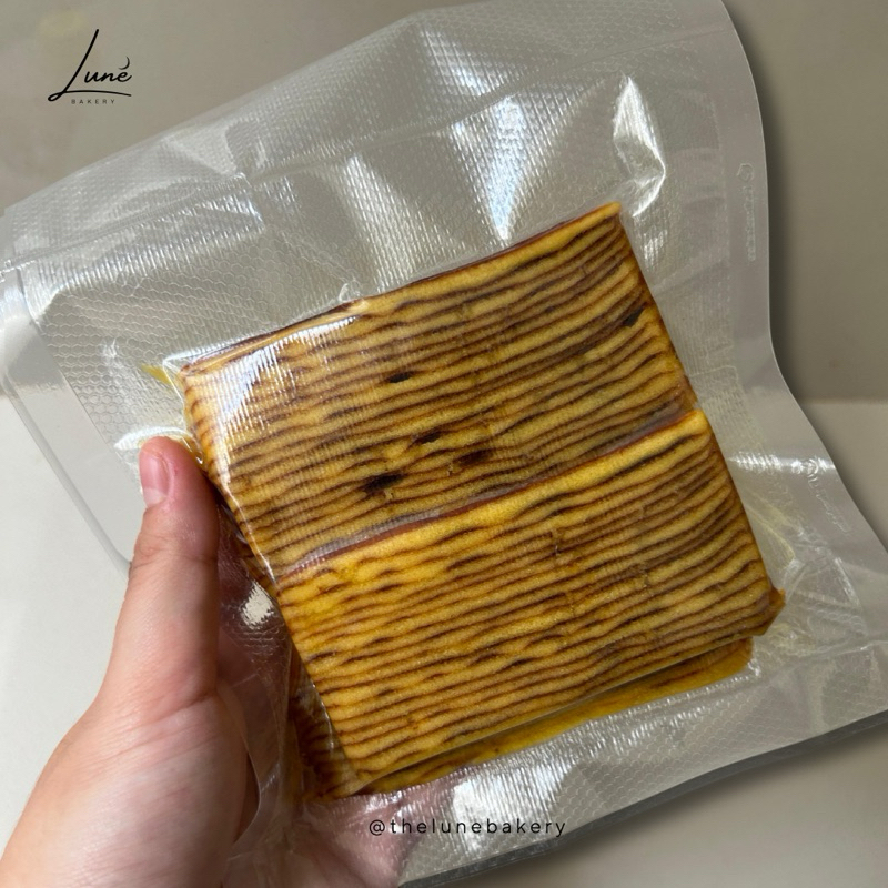 

Kue Lapis Legit Slice Sampel Pinggiran Sample 150g