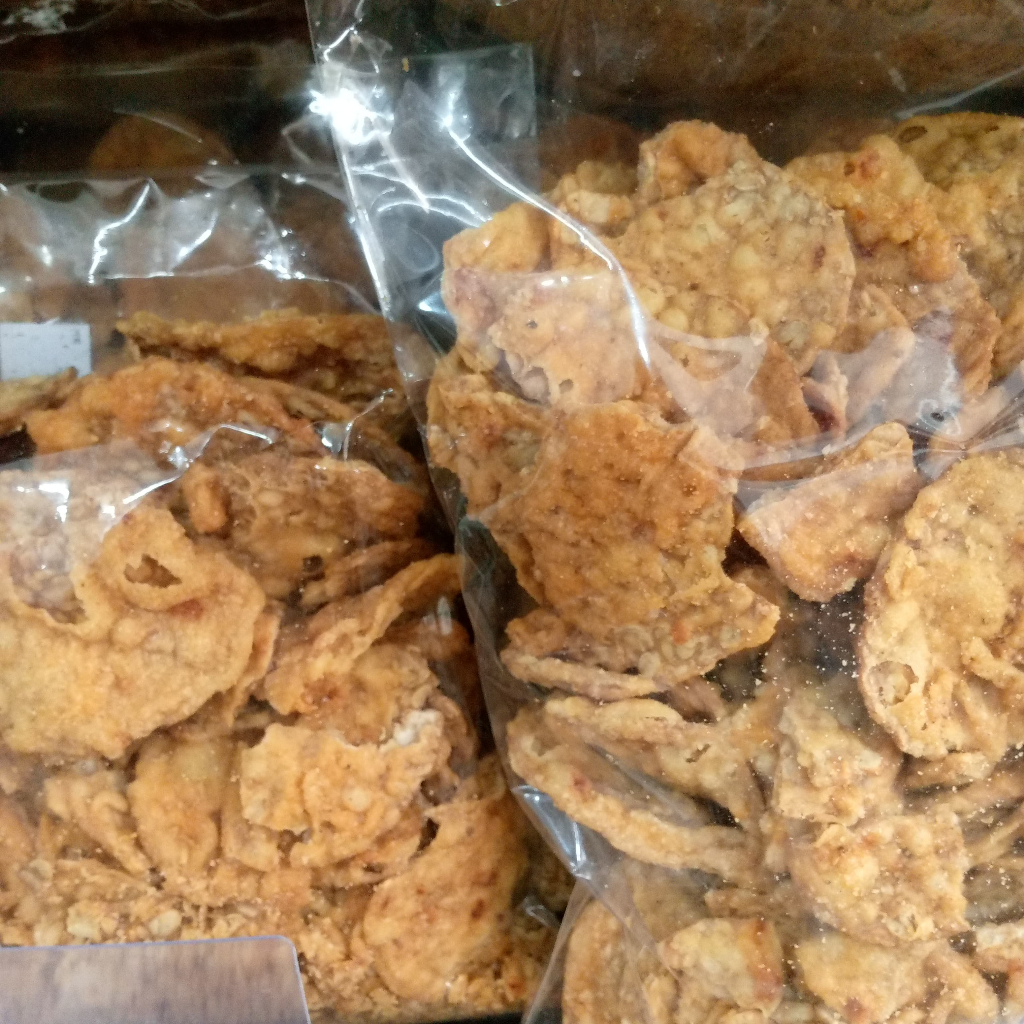 

A194 KERIPIK TEMPE PEDAS MANIS GURIH