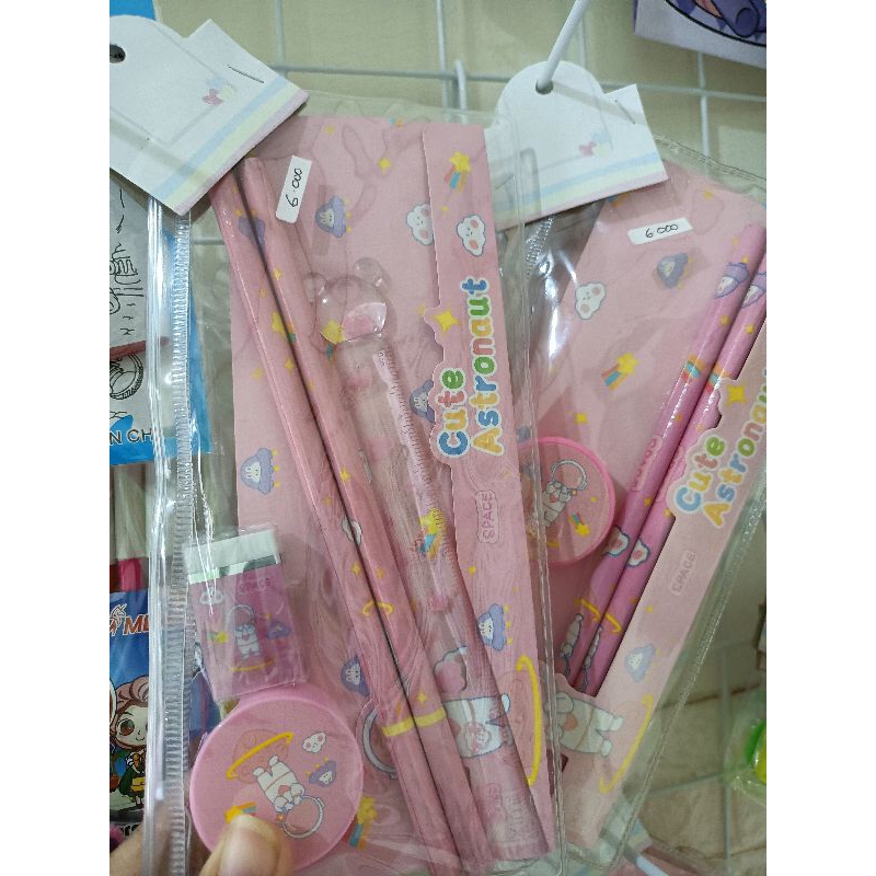 

paket alat tulis pinky