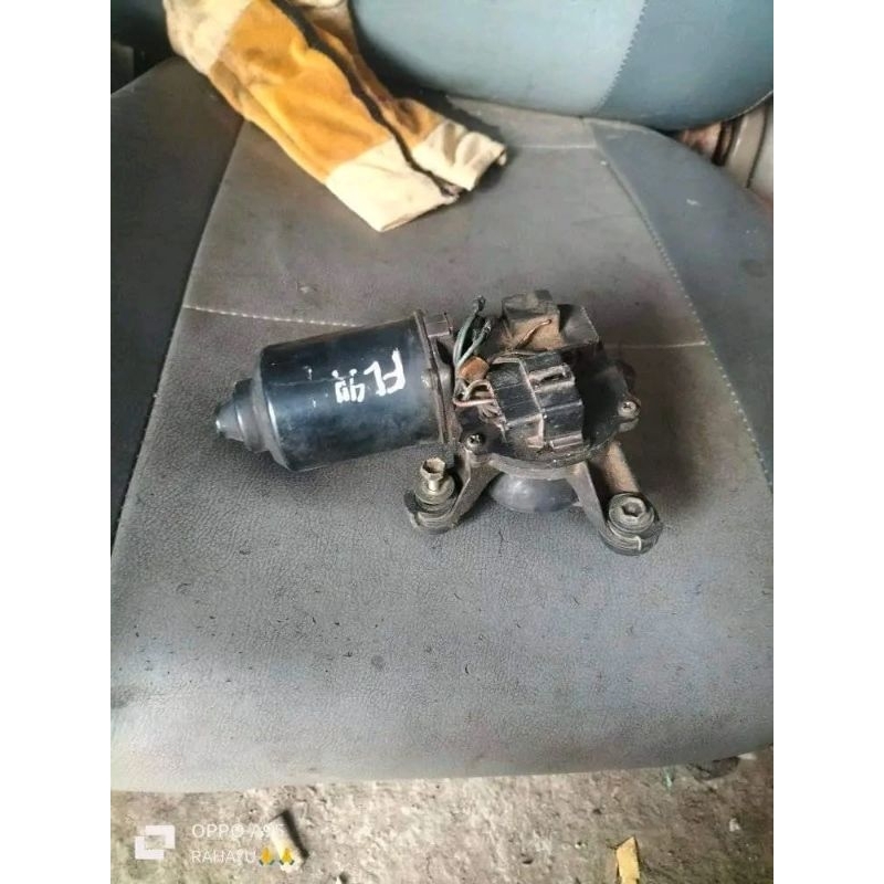 dinamo wiper Mazda 323 trendy