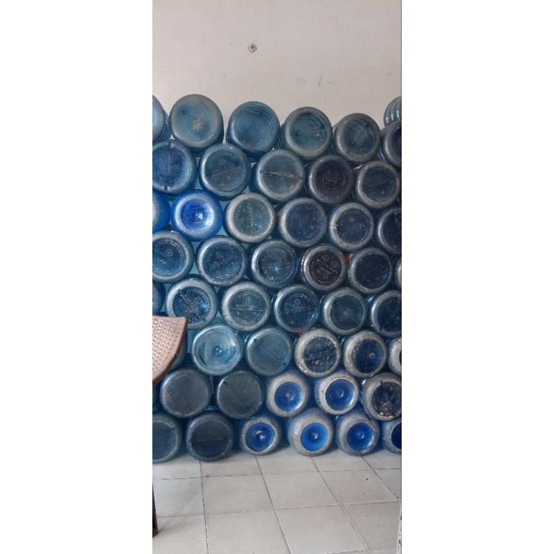 

galon kosong aqua