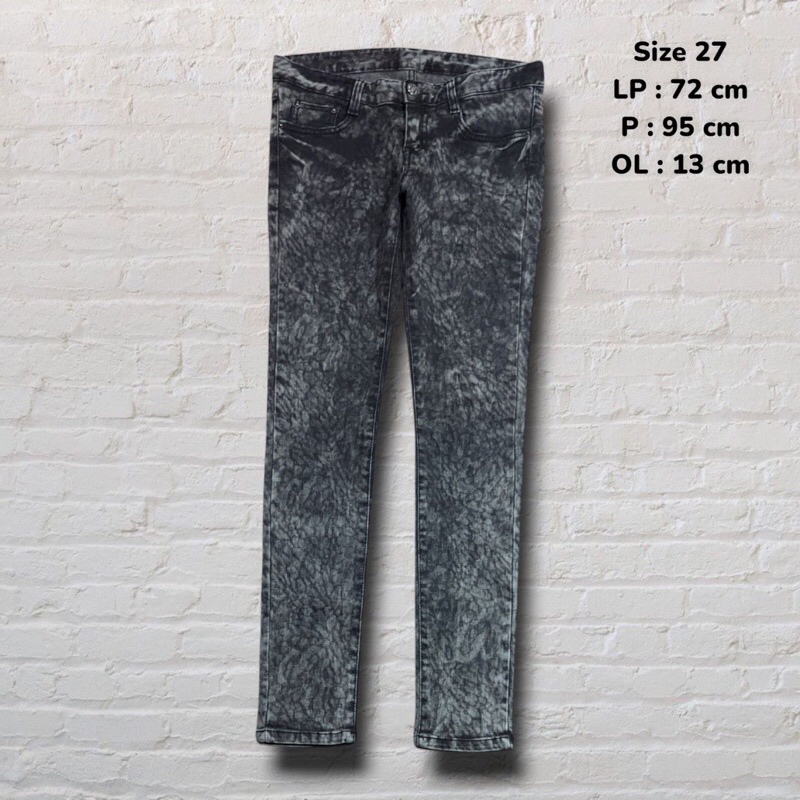Size 27 Celana Panjang Longpants Jeans Leopard Dark Grey Skinny Second Preloved #CJ816