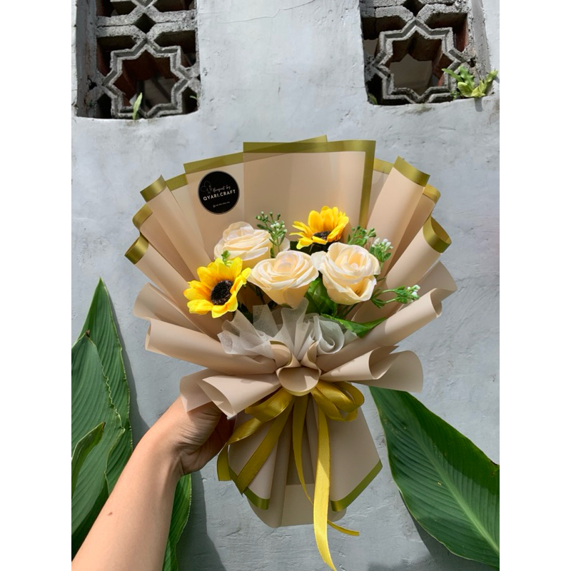 

Buket bunga artificial MEDIUM | Buket wisuda | Buket premium | graduation gift