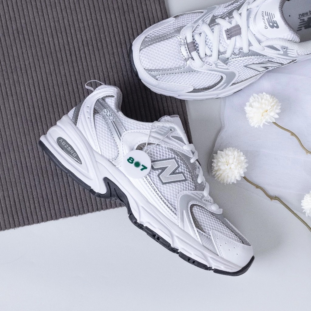 New Balance 530 White Silver Navy