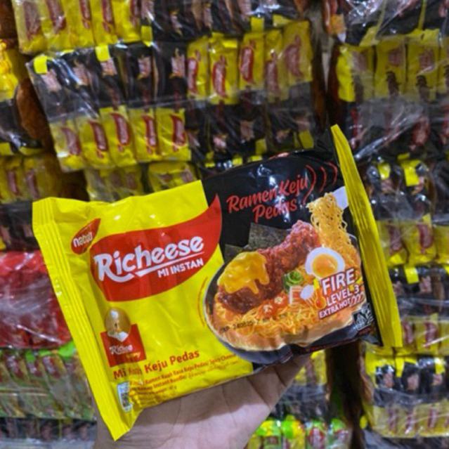 

MIE RICHEESE MIE INSTANT RICHEESE RAMEN KEJU PEDAS MIE KUAH KEJU PEDAS RICHESE