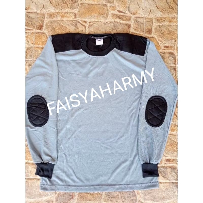 KAOS  ABU TUA LENGAN PANJANG KOMBINASI HITAM