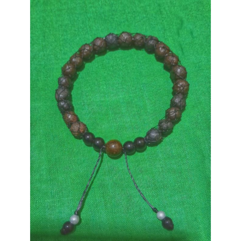 monta besi/munta besi